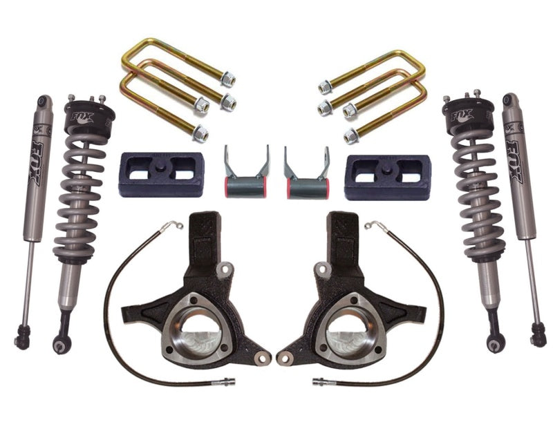 MaxTrac 16-18 GM C1500 2WD avec suspension en acier estampé. Kit de levage de broche MaxPro Elite 7 po/4 po avec amortisseurs FOX