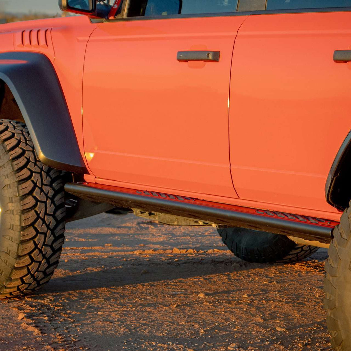 Step & Rock Slider for Ford Bronco 4-Door Turn_Offroad