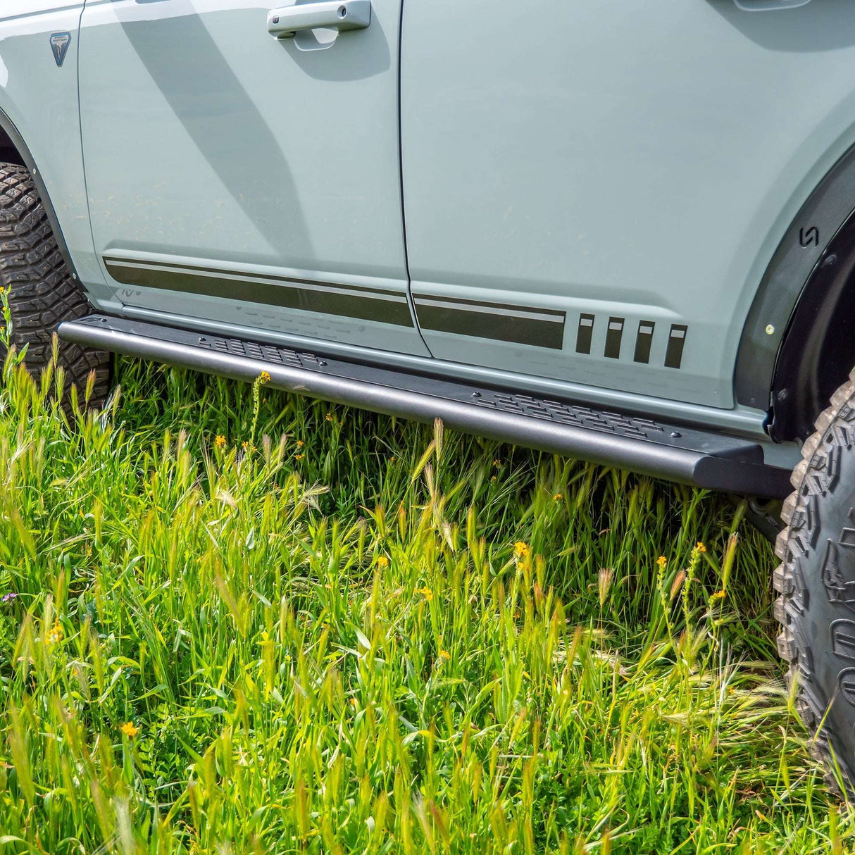Step & Rock Slider for Ford Bronco 4-Door Turn_Offroad