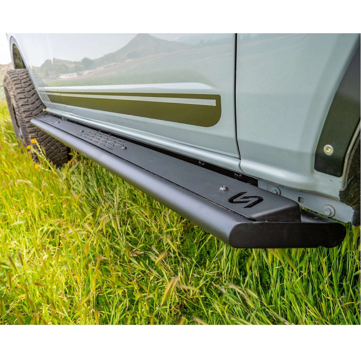 Step & Rock Slider for Ford Bronco 4-Door Turn_Offroad