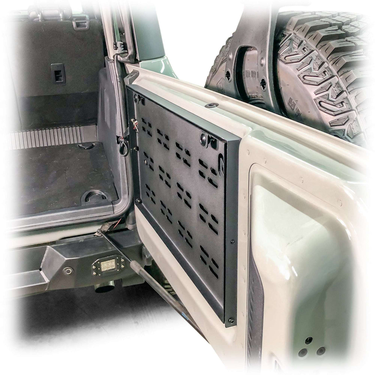 2021-2026 Ford Bronco Fold-Out Trail Table Turn_Offroad