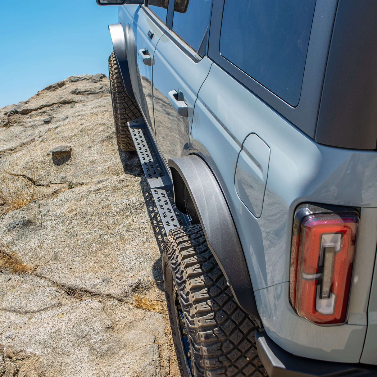 2021-2026 Ford Bronco Side Step 4-Door Turn_Offroad