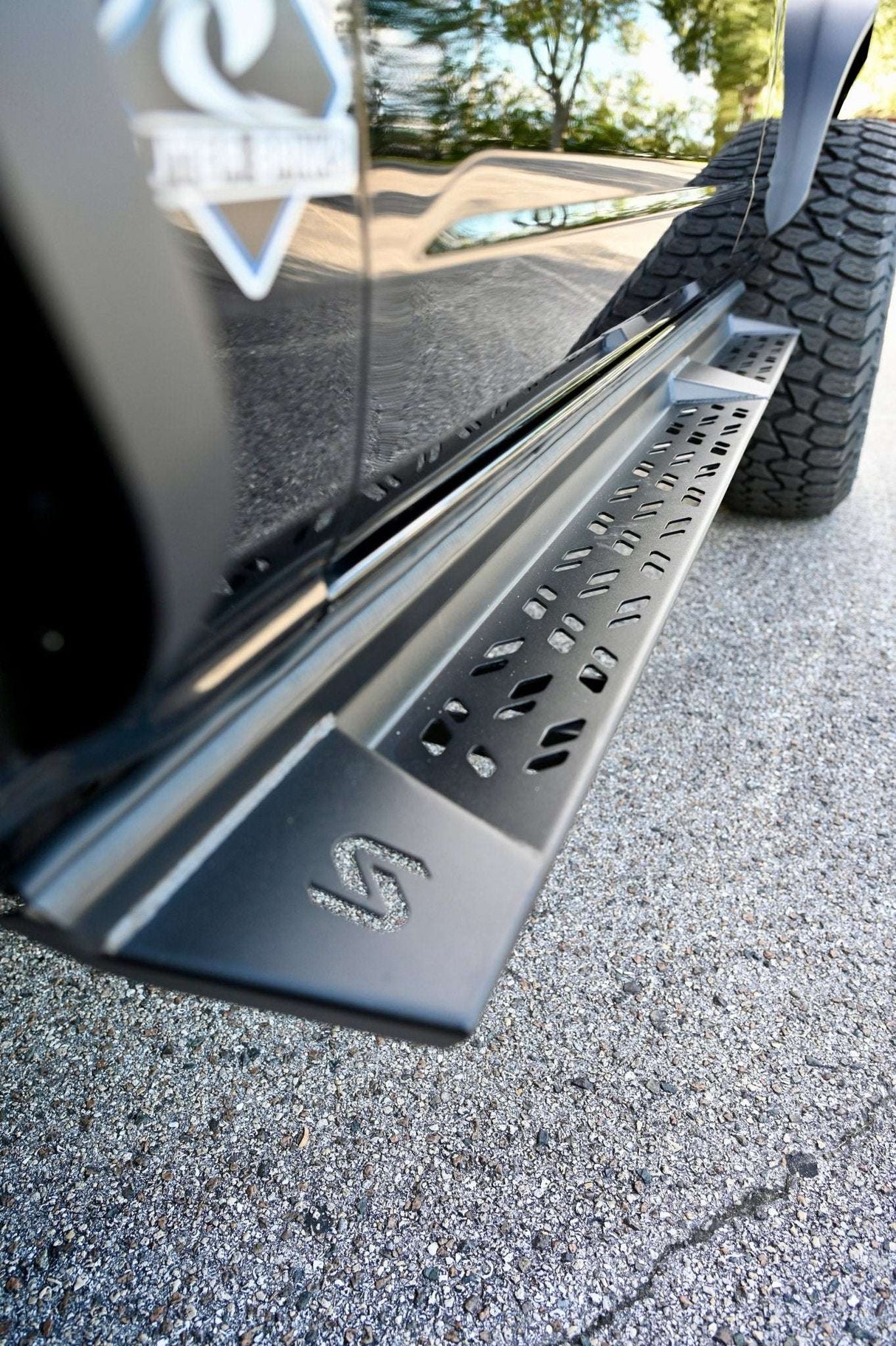 2021-2026 Ford Bronco Side Step 4-Door Turn_Offroad