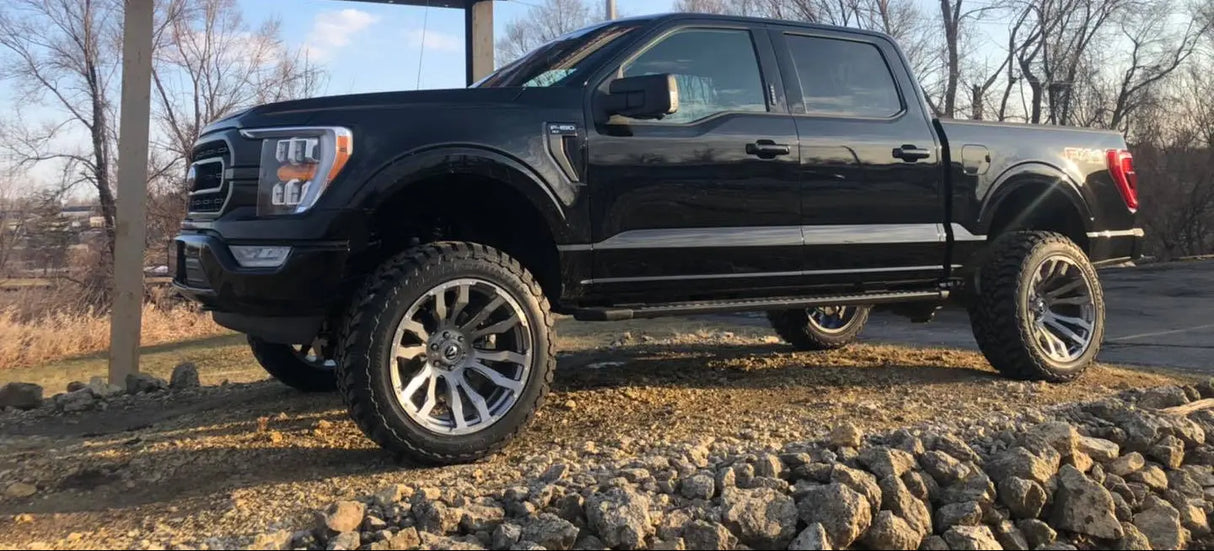 Rough Country 6 Inch Lift Kit Ford F-150 4WD 2021