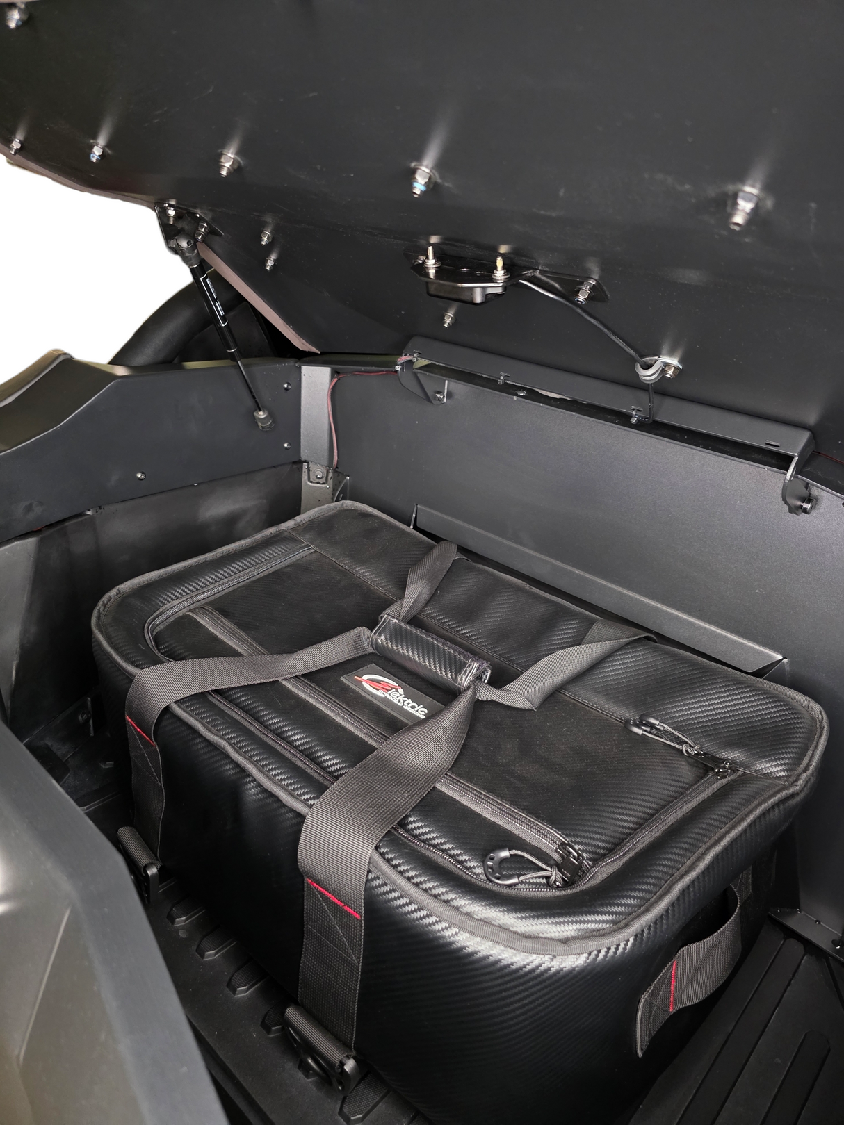 38-pack Can Cooler Bag with TPU Lining and EVA Bottom www.elektricoffroad.com