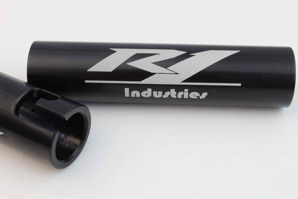 R1 WILDCAT EXTREME LED LIGHT WHIP (Single)