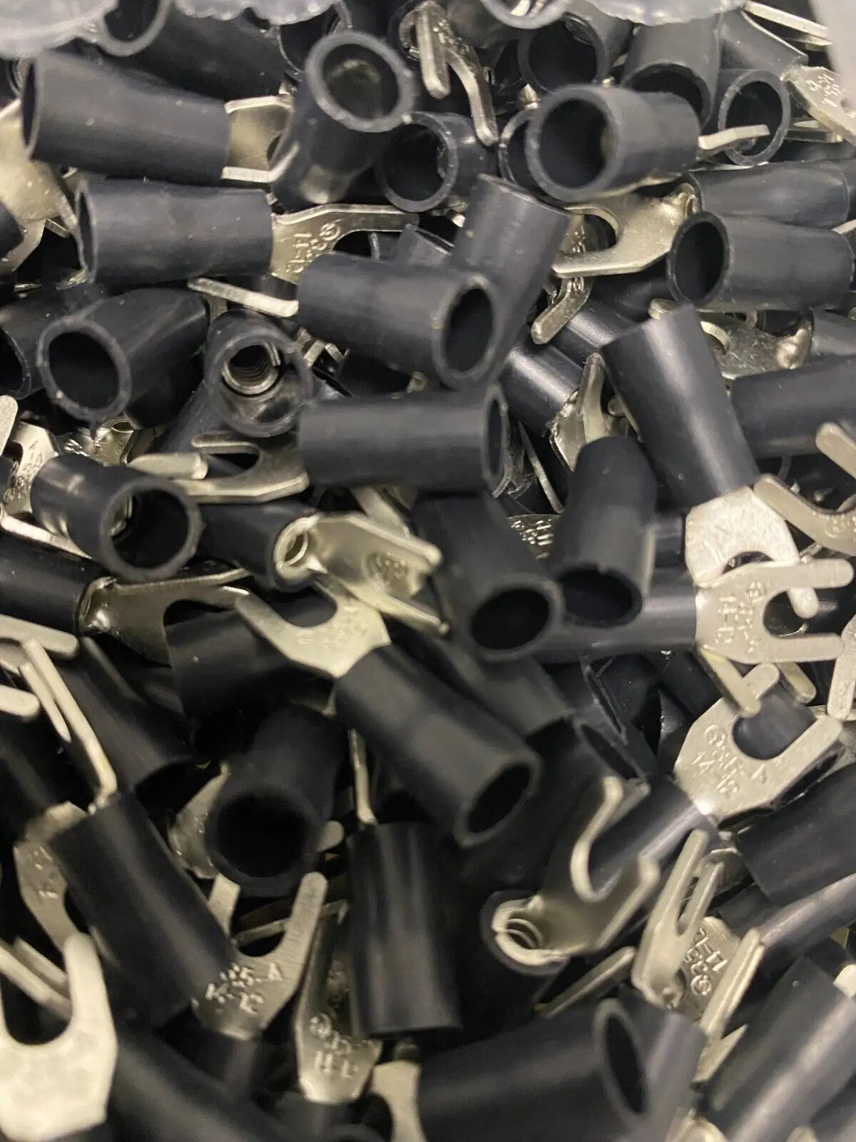 14-12 GA BLACK FORK SPADE TERMINAL VINYL INSULATED CRIMP WIRE CONNECTOR Unbranded