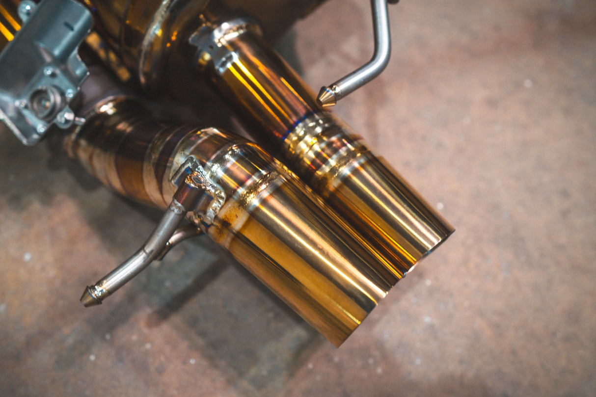 Mercedes W213 E63 AMG / AMGs Valved Sport Exhaust System Valvetronic Designs
