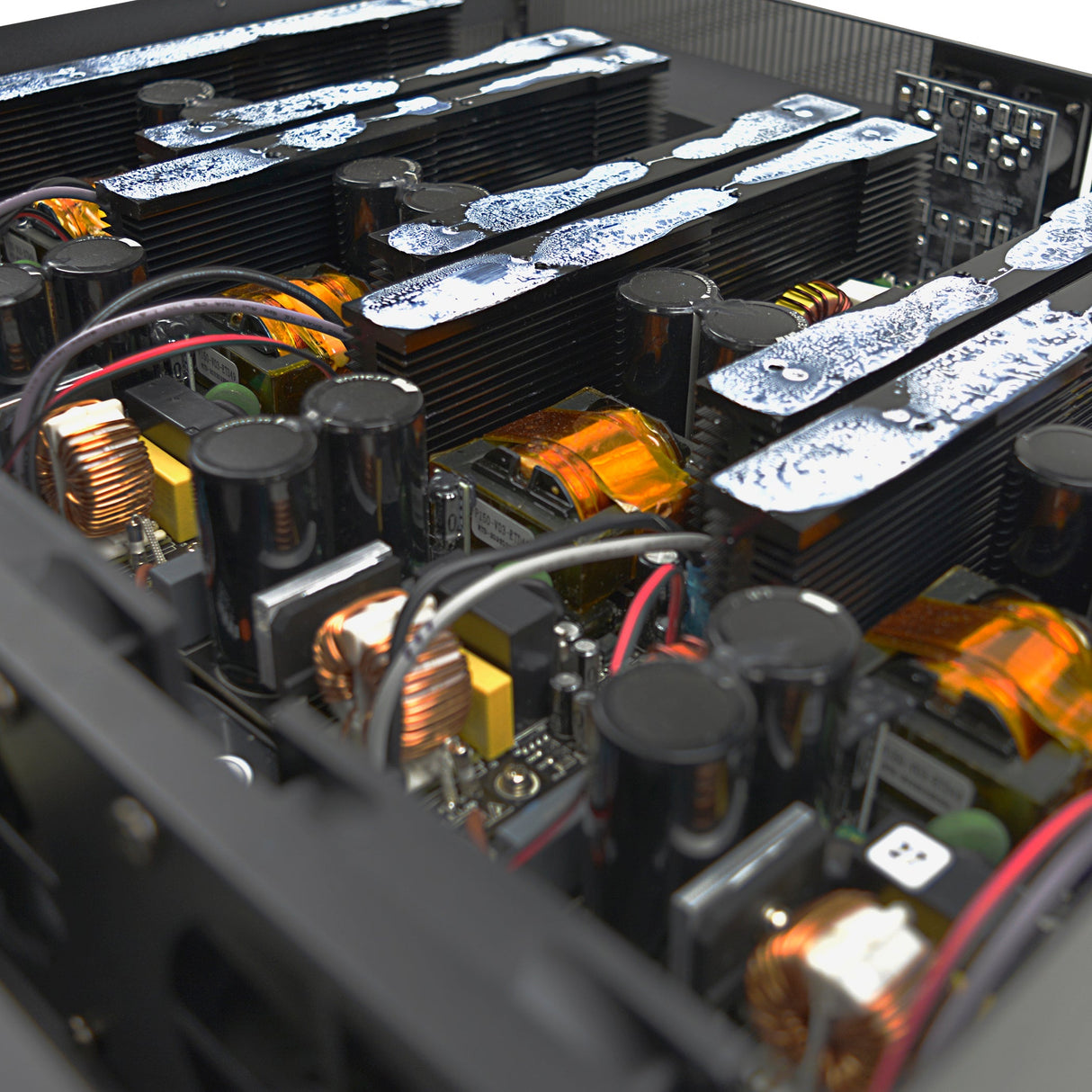 Professional Power Amplifier (AQ4-8000) Audiopipe