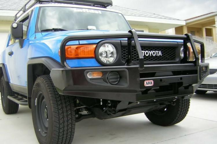 ARB 3420210B Toyota FJ Cruiser 2007-2014 Deluxe Front Bumper Winch Ready with Grille Guard, Black Powder Coat Finish