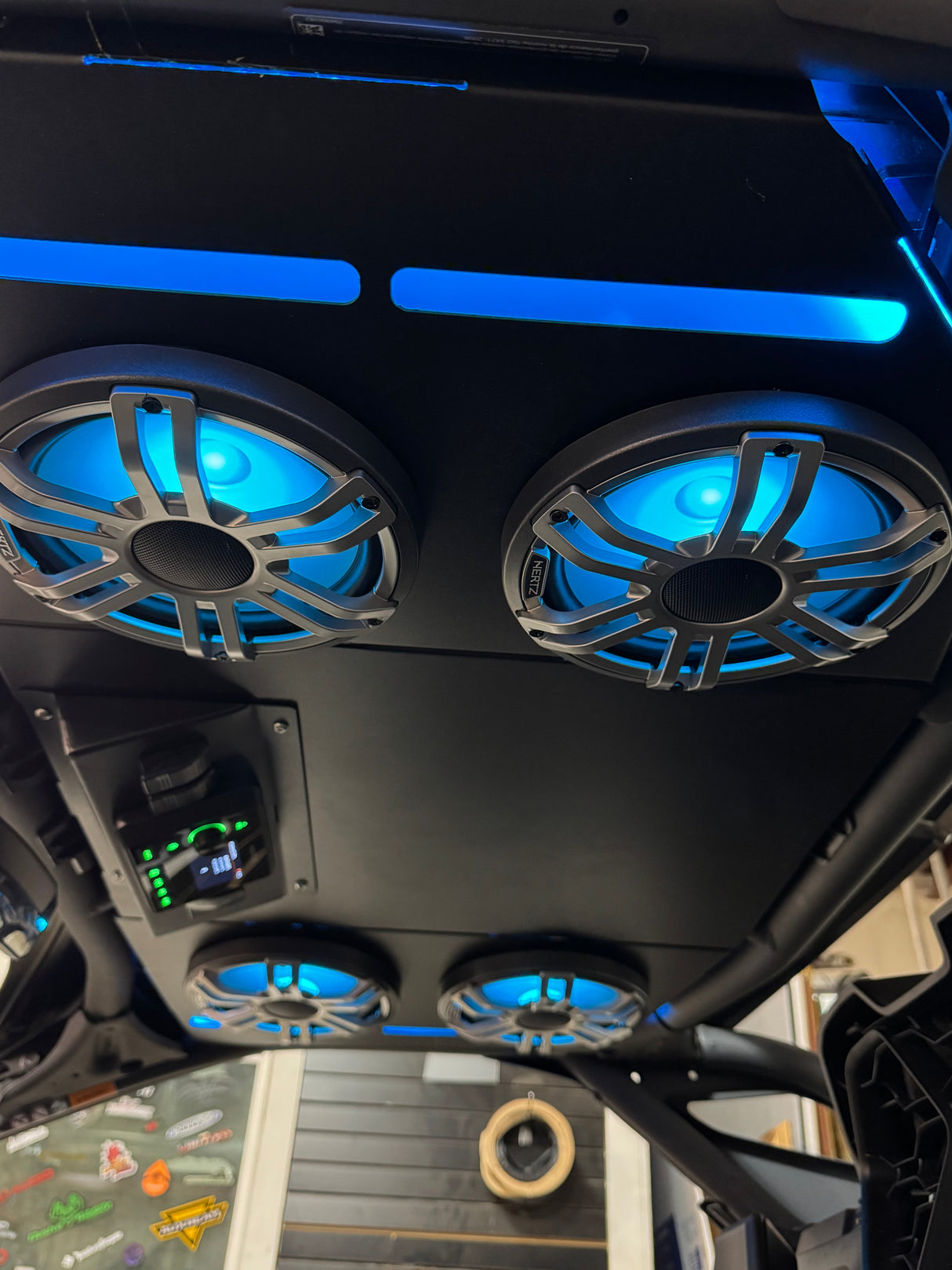MAV R ROOF PAN
