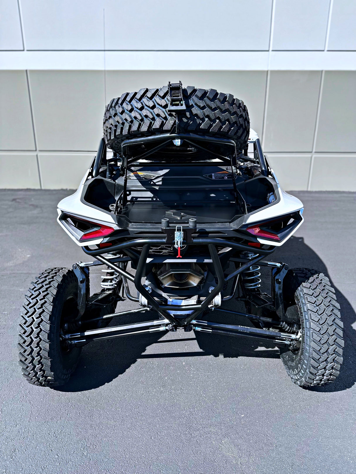 MAVERICK R SPARE TIRE CARRIER
