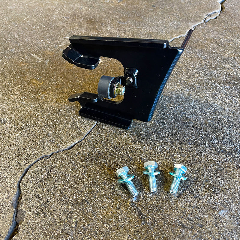 (1987-1996) Solo Motorsports Bronco Tire Swing Striker Solo Motorsports