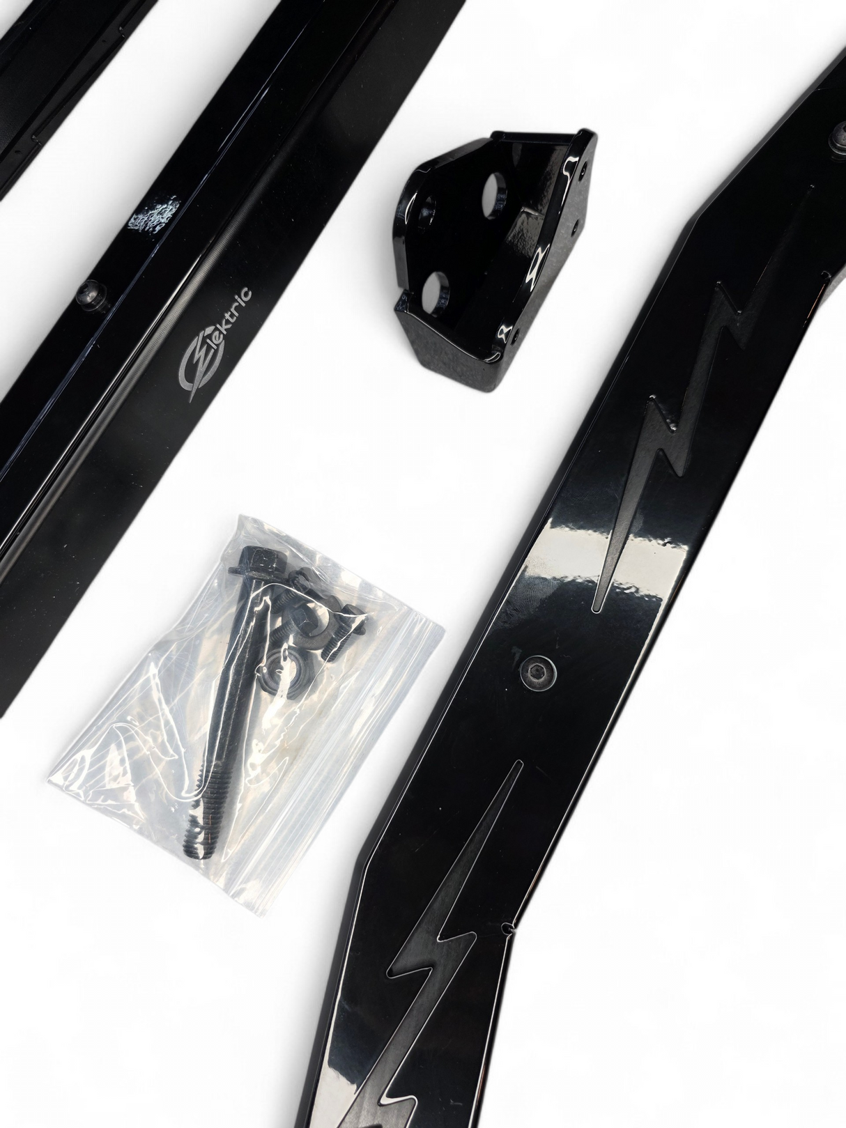 2024+ Can Am Maverick R High Clearance Adjustable Radius Rods (Anodized Black) www.elektricoffroad.com