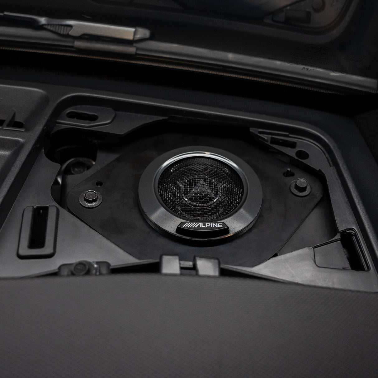 Alpine Status Series Plug & Play Full System Bundle Upgrade (B&O System) | '21 - Current Ford Bronco