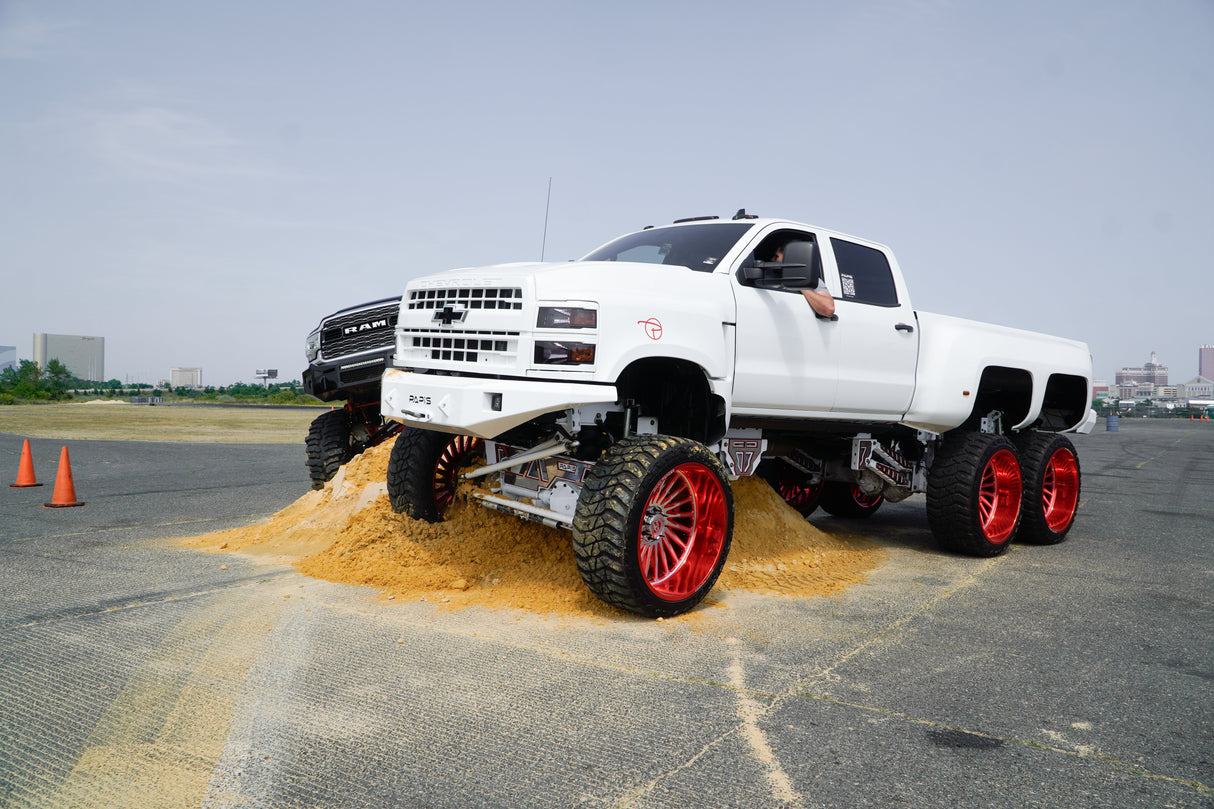 2020 Chevy 5500 6x6 Papis