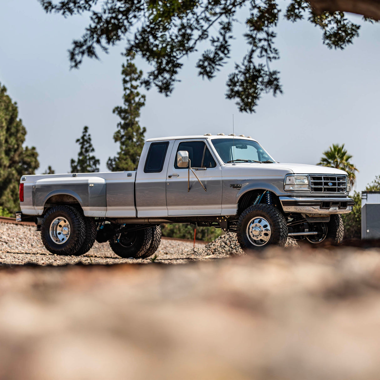 Desolate Motorsports Super Duty Axle Conversion Kit (Front & Rear) - 1980-1997 Ford F-Series Desolate Motorsports