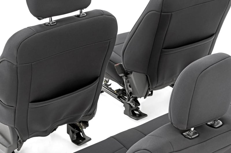 Rough Country Seat Covers
Ford F-150 (15-23)/F-150 Lightning (22-23)/Super Duty (17-23)