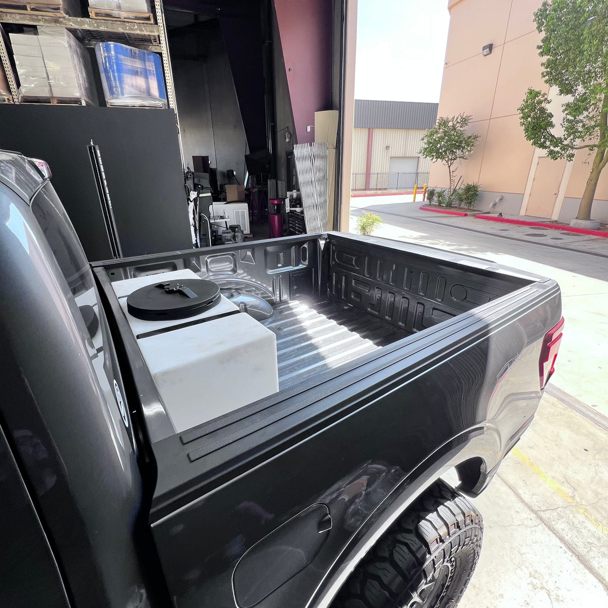 50 Gallon Detail Tank S&B