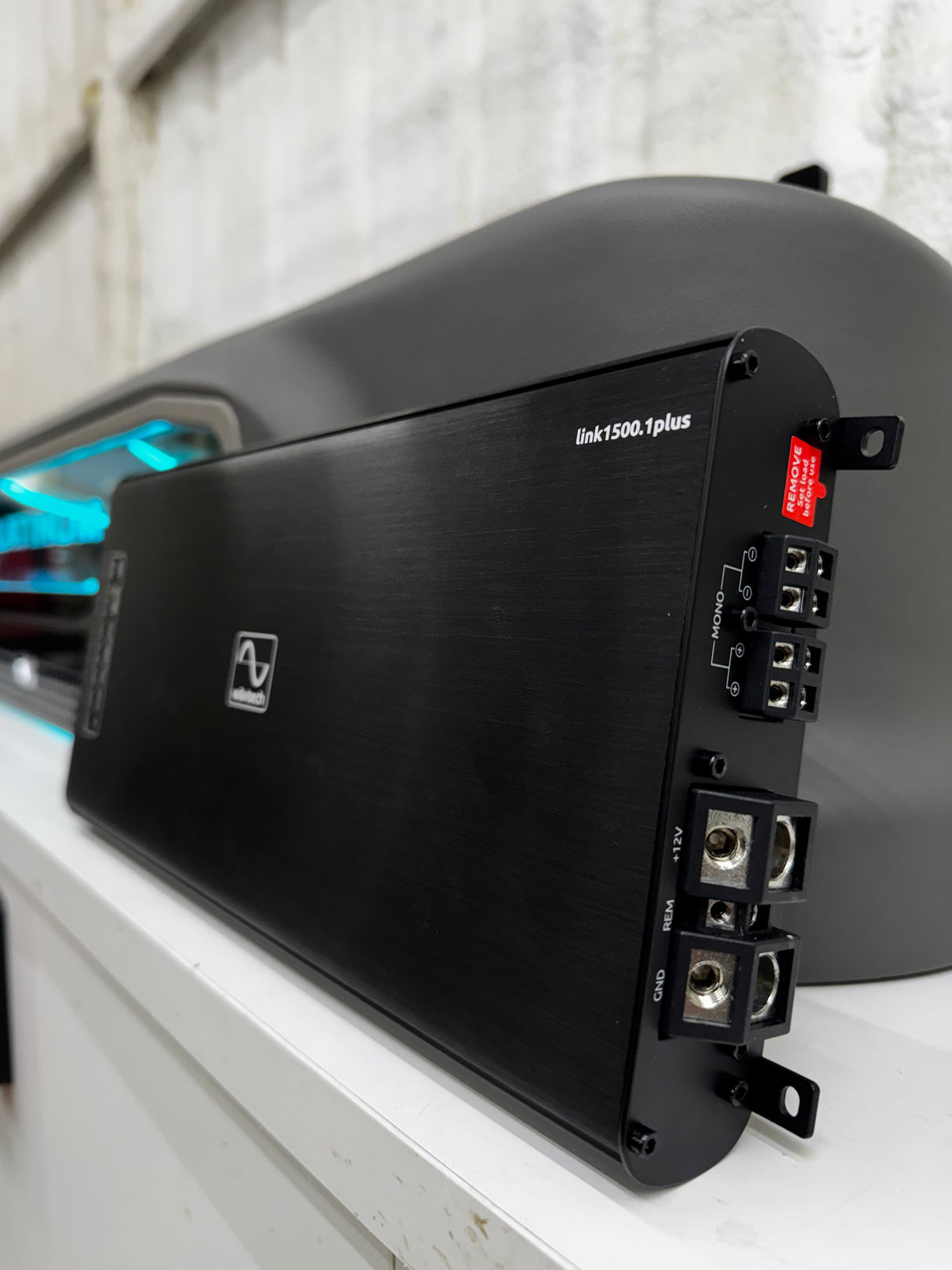Stage 5 Platinum Plus 2 Wāvtech Thin Pro 12's Subwoofer Package