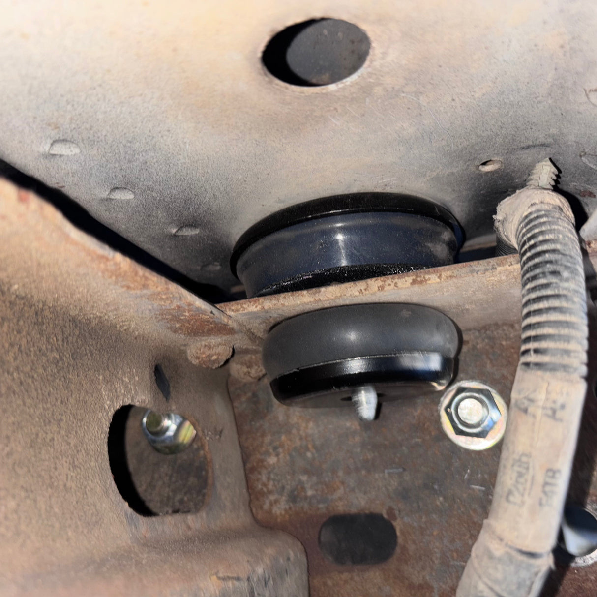 Body Mount Kit For 1980-1996 Ford Bronco S&B