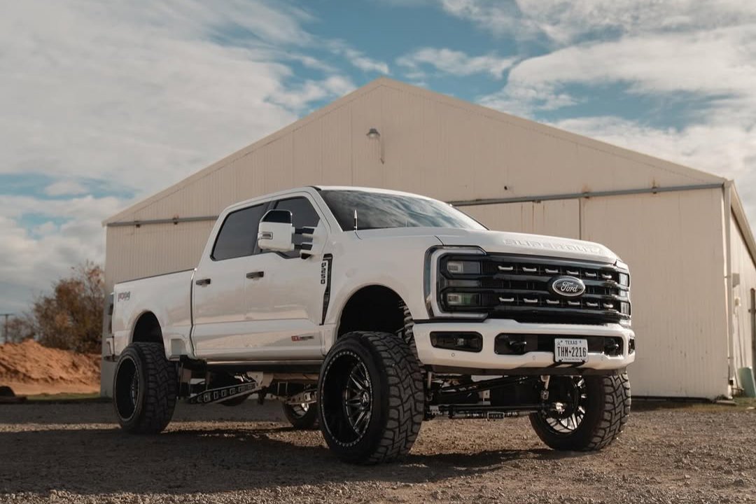 2023 F250 6 inch lift kit Papis