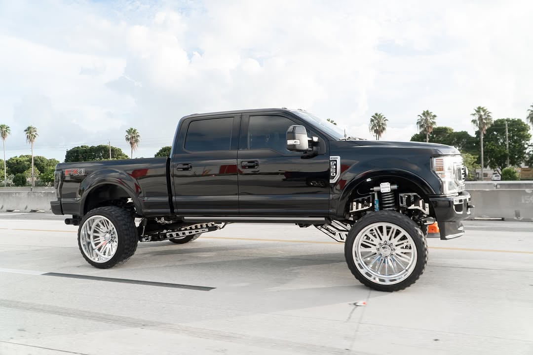 2022 F250 9 inch lift kit Papis