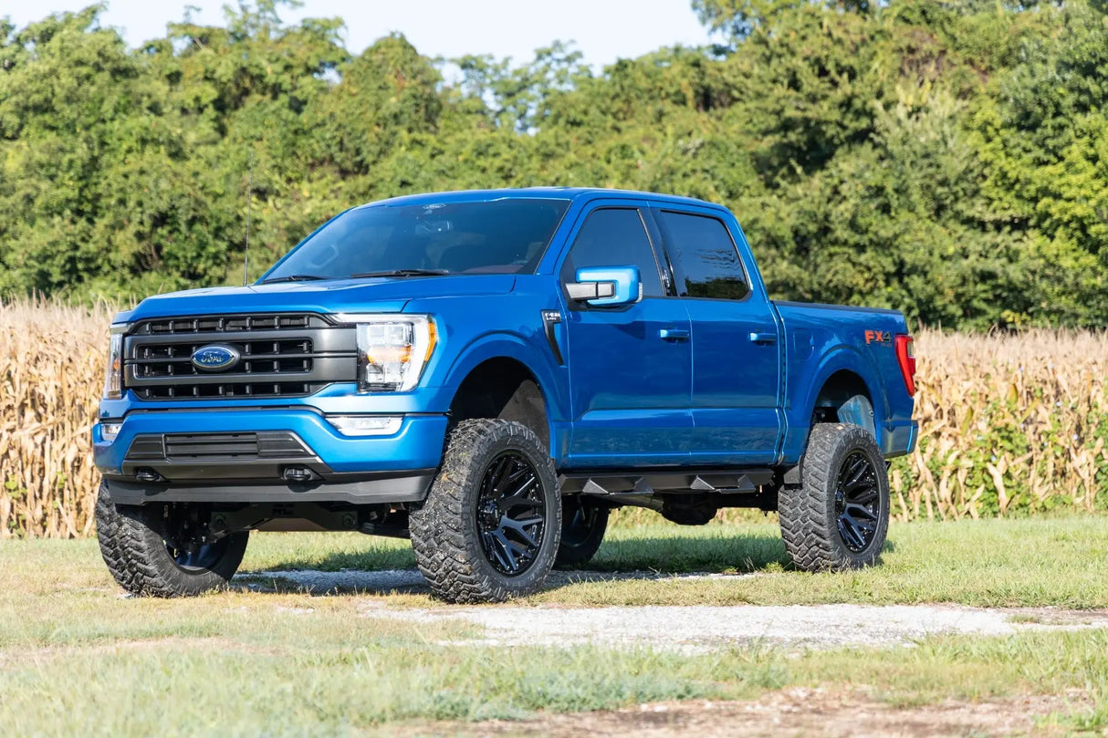 Rough Country 6 Inch Lift Kit Ford F-150 4WD 2021-2026 587-config