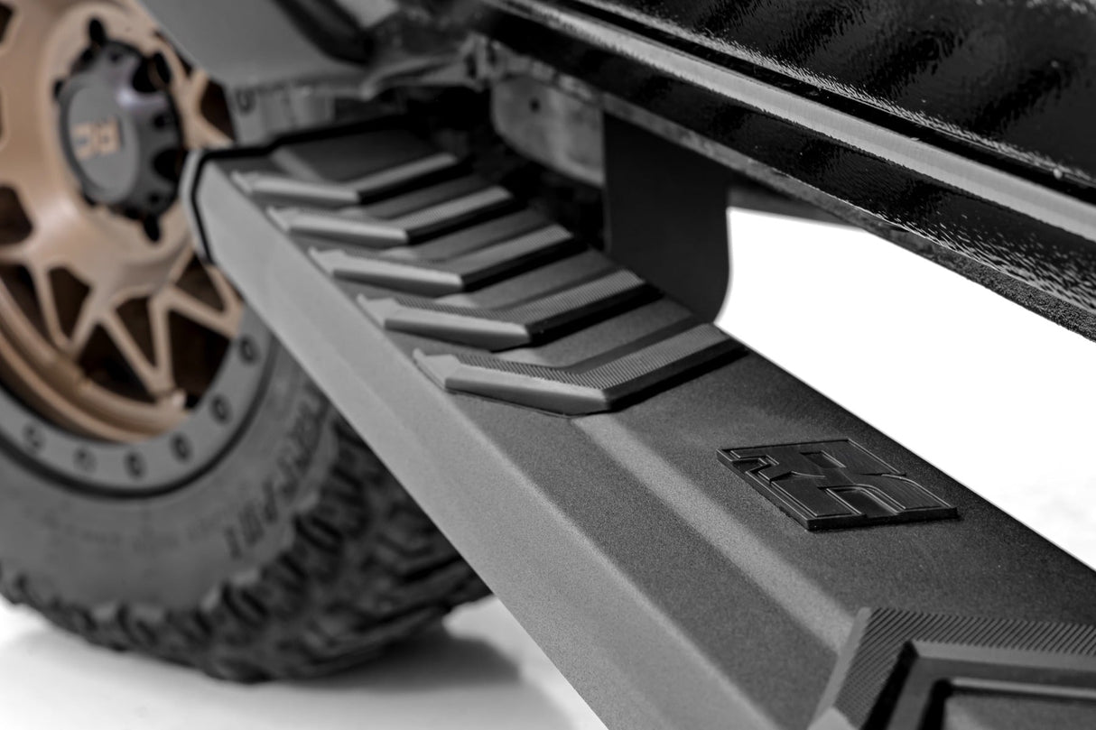 Rough Country BA2 Running Boards for Toyota 4Runner 2025-2026
