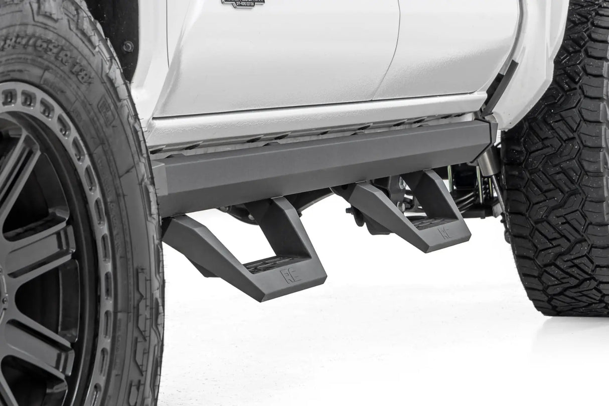 Rough Country SRX2 Adjustable Aluminum Steps Double Cab Toyota Tacoma 2WD/4WD 2024-2026 73004