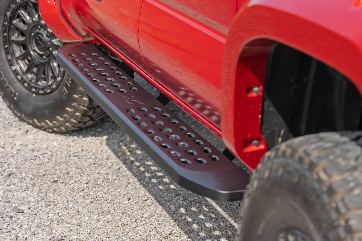 Rough Country RPT2 Running Boards Side Steps Double Cab Toyota Tacoma 2WD 4WD 2024-2026 44011