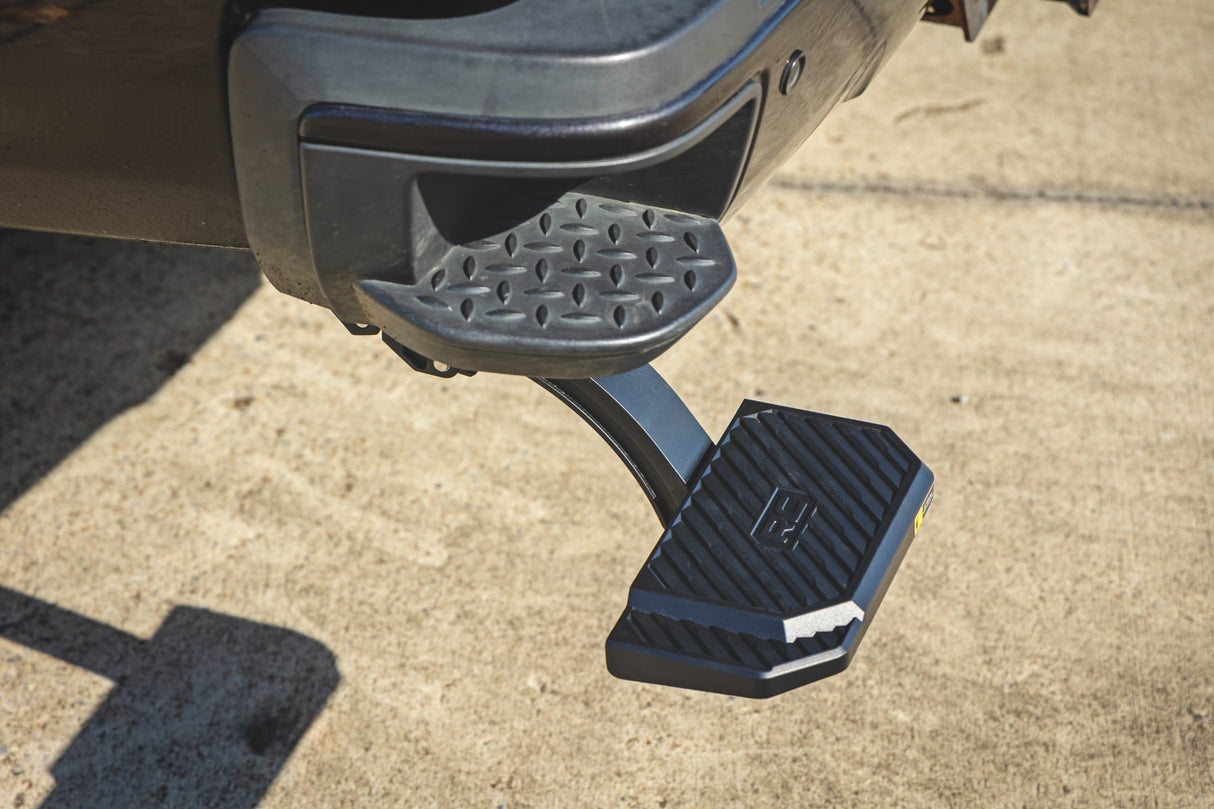 Rough Country Manual Bed Step for Chevy/GMC 2500HD/3500HD (15-19)