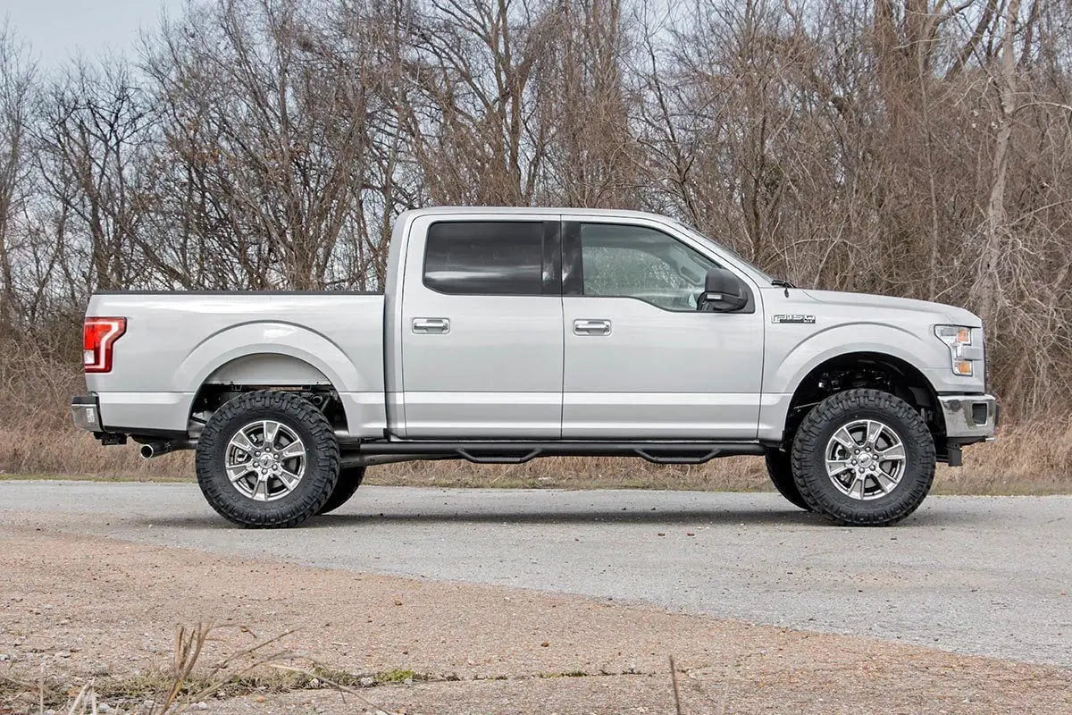 Rough Country 3 Inch Lift Kit Ford F-150 4WD 2014-2020 545-config