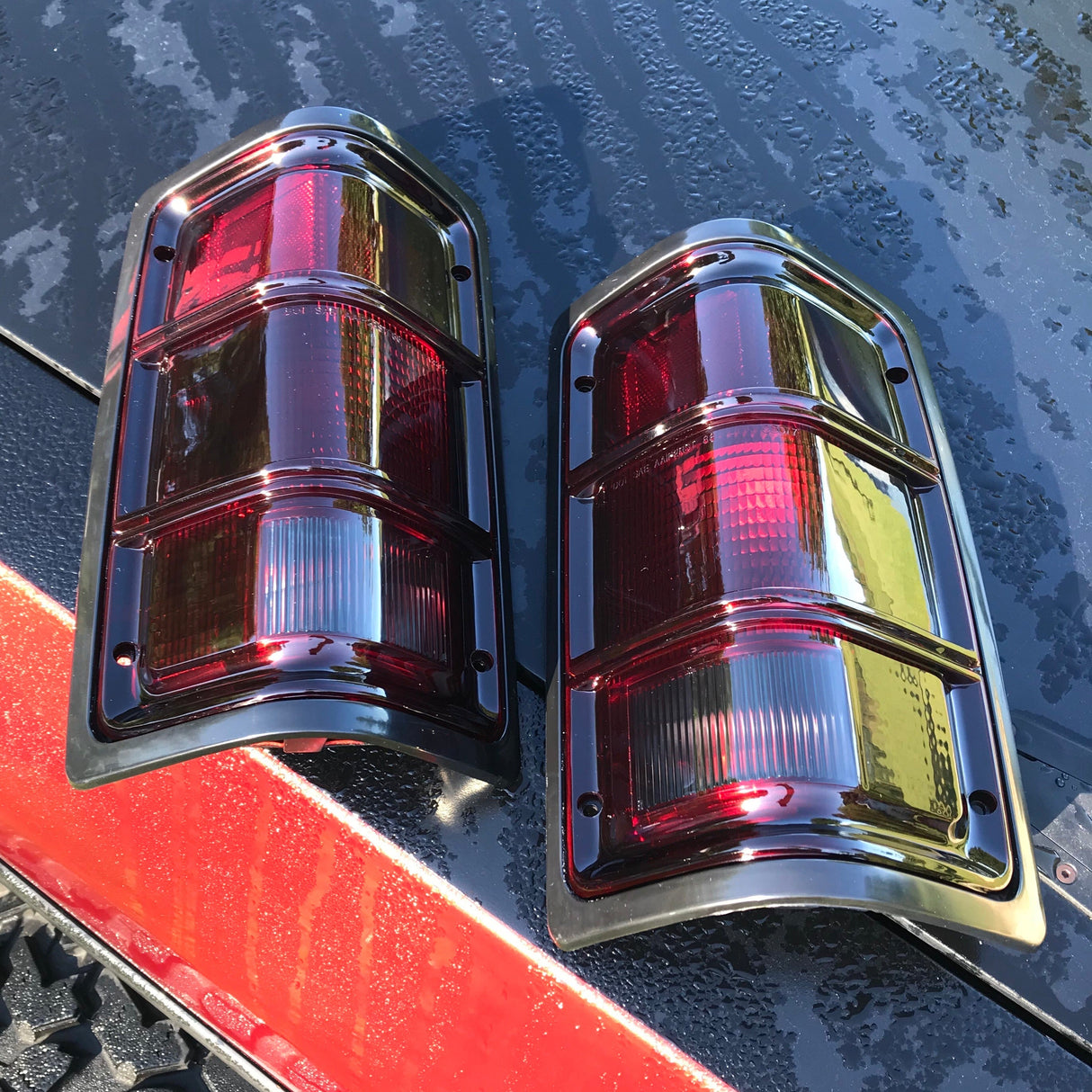1G 1st Gen 81-93 Taillights Tail Lamps with Black Bezels Driver and Passenger Replacements for Dodge Pickup Far From Stock