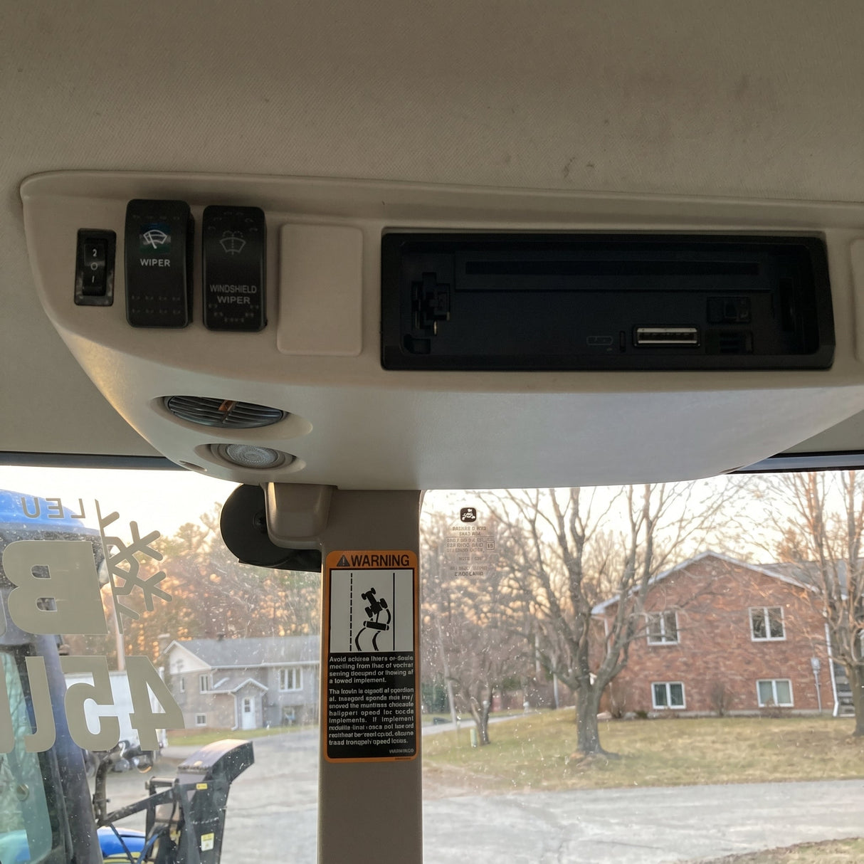 John Deere Rear Wiper Intermittent Control — 6000 Series (2017–2023) Eurotech Electronics