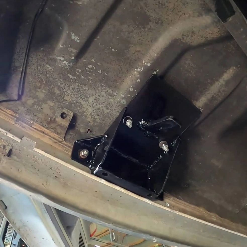 Overbudget OBS AMP Step Install Kit - 1986–1997 F-Series & Bronco Overbudget OBS