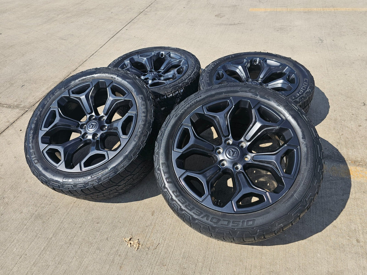 22" Dodge Ram 1500 OEM Laramie wheels LIMITED Gray 2685 2727 tires Texas Truck Tire