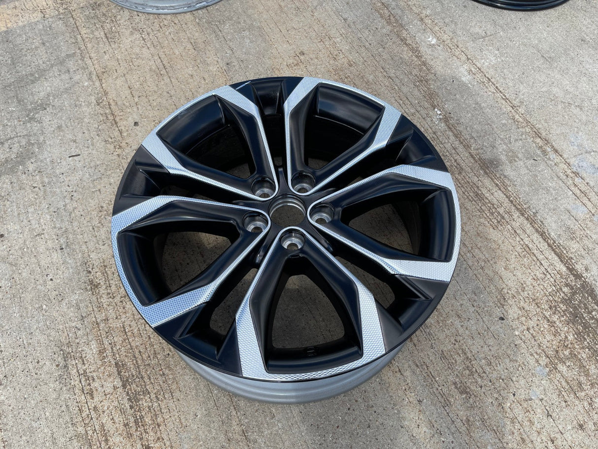 20" Toyota Sienna OEM 69167 rim wheel Venza Rav4 CH-R 2022 2023 2024 2025 2026 Texas Truck Tire