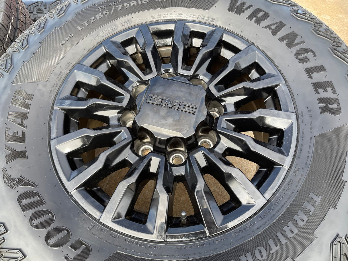 18" Chevy Silverado ALASKAN AT4X 2500 OEM 14031 wheels rims 2024 2025 2026 NEW Texas Truck Tire