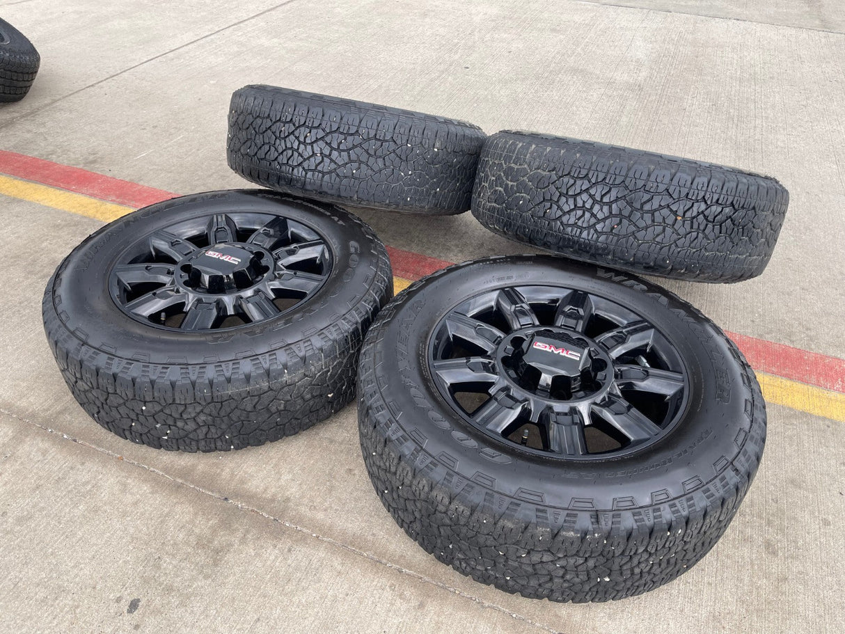 20" GMC Sierra DENALI 2500 3500 OEM 14137 5963 wheels rims Silverado tires A/T Texas Truck Tire