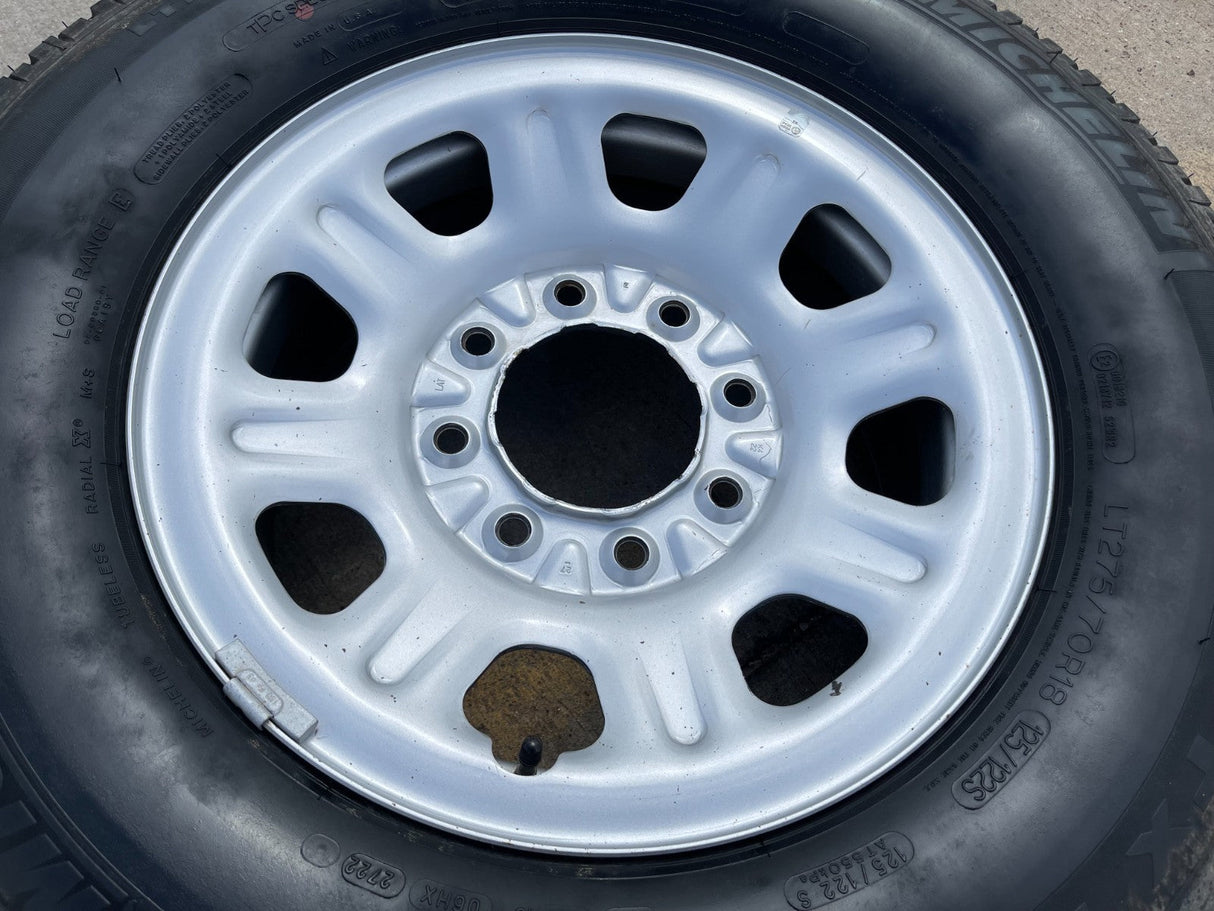 18" Chevy Silverado GMC Sierra 2500 3500 OEM 8096 wheel rim spare MICHELIN NEW Texas Truck Tire