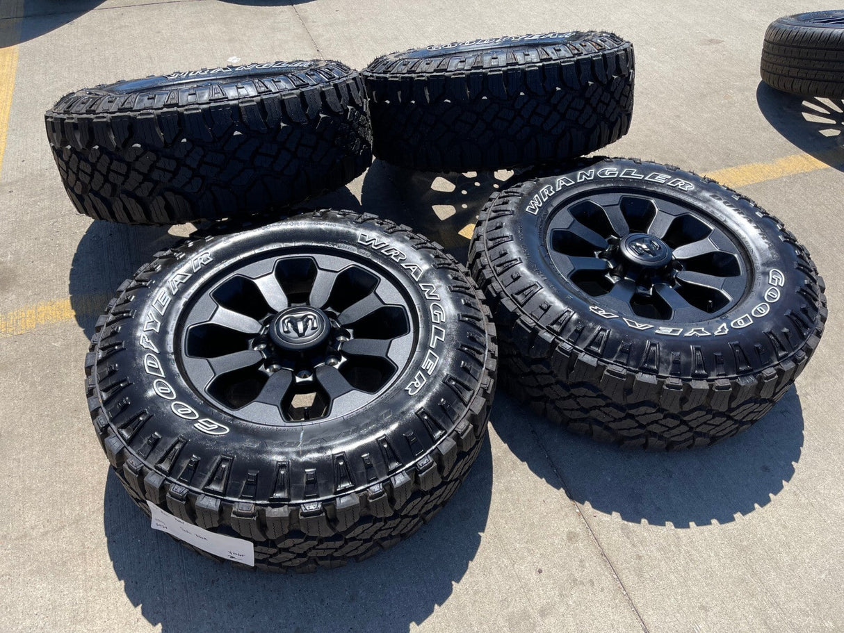 17" Ram 2500 3500 Laramie Power Wagon OEM wheels rims 2599 tires 2024 2025 NEW Texas Truck Tire