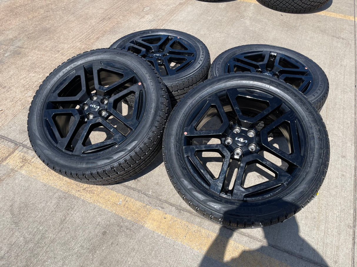 20" Kia Telluride Prestige X-PRO OEM wheels rims 74721 Sedona 2023 2024 2025 NEW Texas Truck Tire