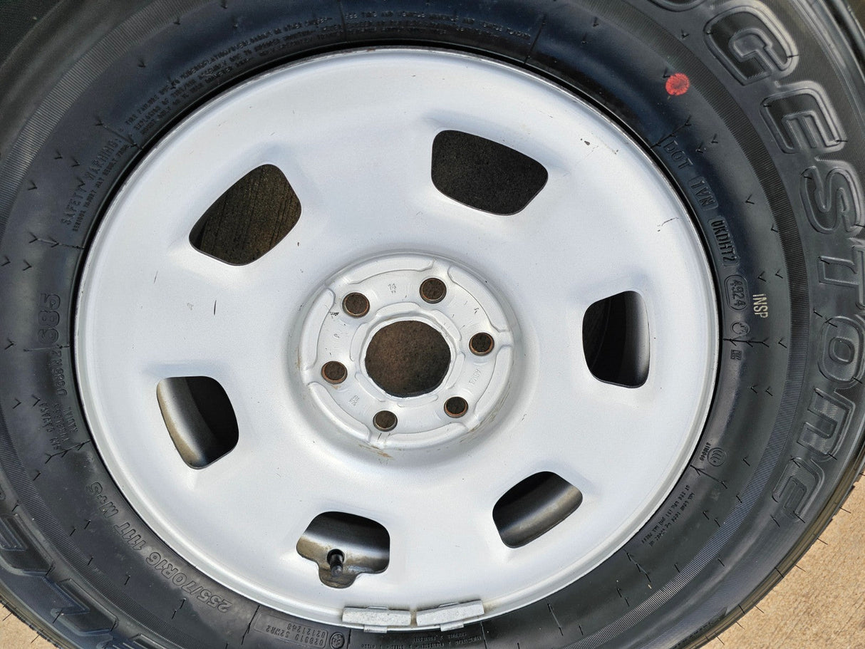 16" Chevy Colorado Z71 GMC Canyon OEM 8109 wheel rim tire spare Texas Truck Tire