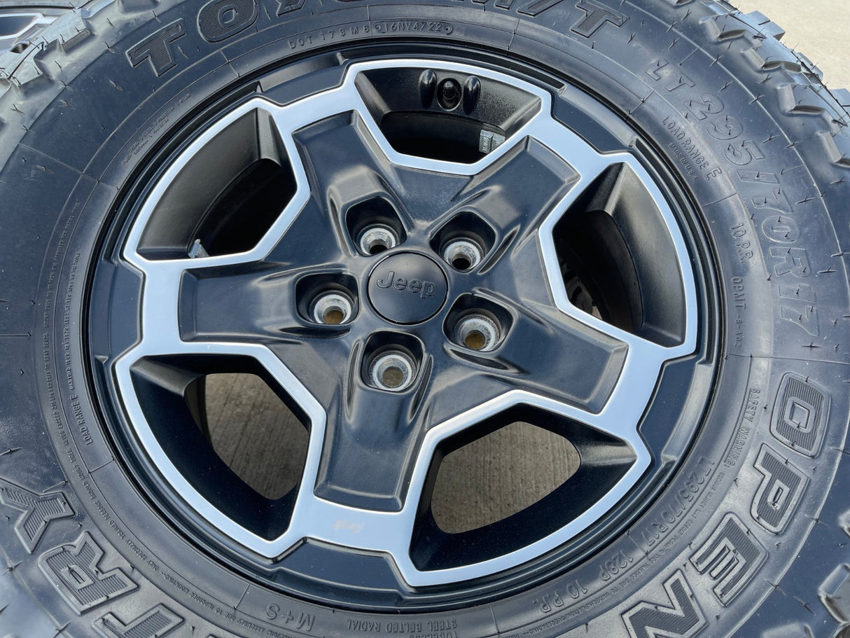 17" Jeep Wrangler RUBICON OEM wheels rims tires 9259 black TOYO 33" Texas Truck Tire
