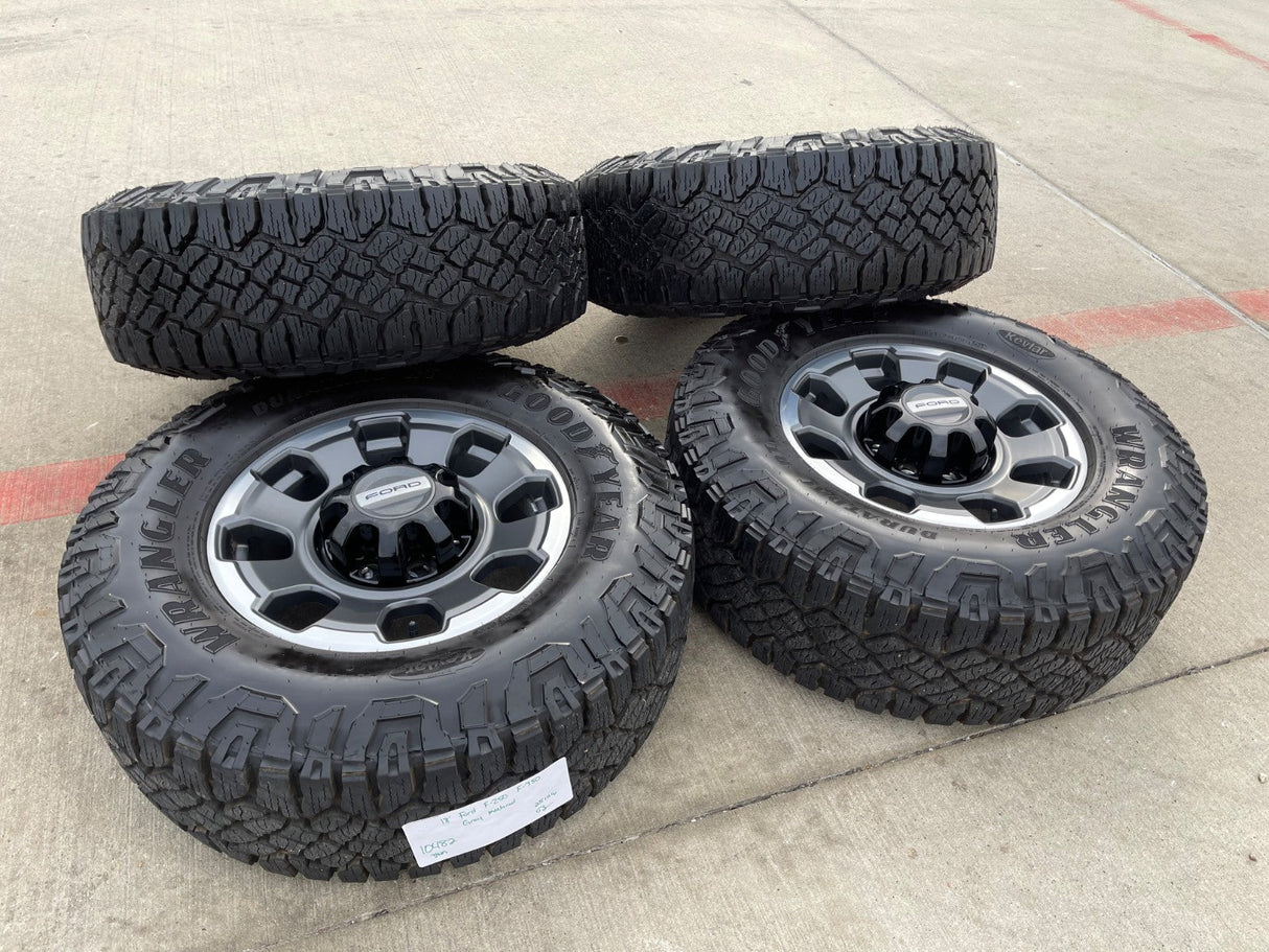 18" Ford F-250 F-350 OEM TREMOR rims wheels 10482 tires 35" DURATRAC R/T Texas Truck Tire