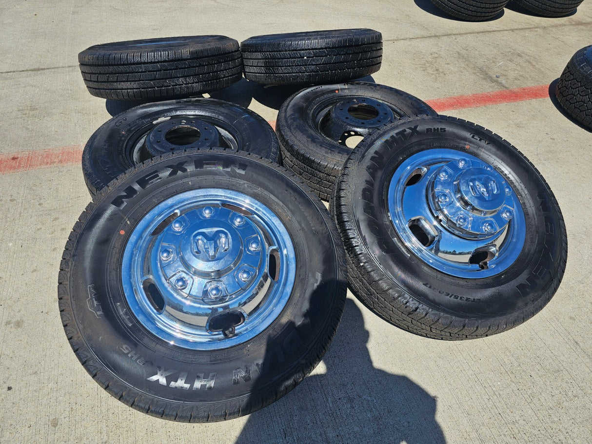 17" Dodge Ram 3500 Dually Laramie 8x200 wheels rims 2703 2704 OEM 2024 2025 NEW Texas Truck Tire