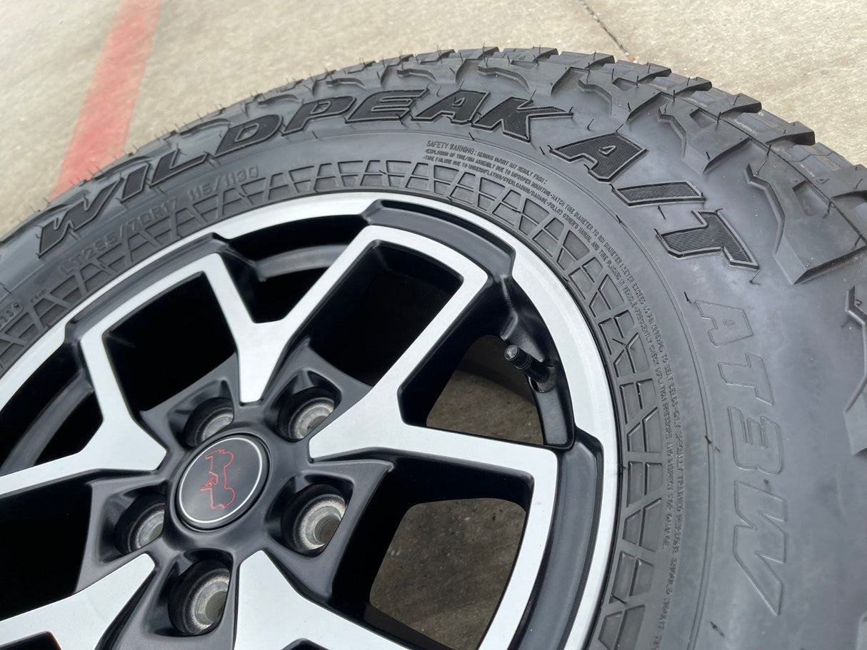 17" Jeep Wrangler Rubicon OEM 95730 9327 wheels rims Gladiator FALKEN A/T 33" Texas Truck Tire