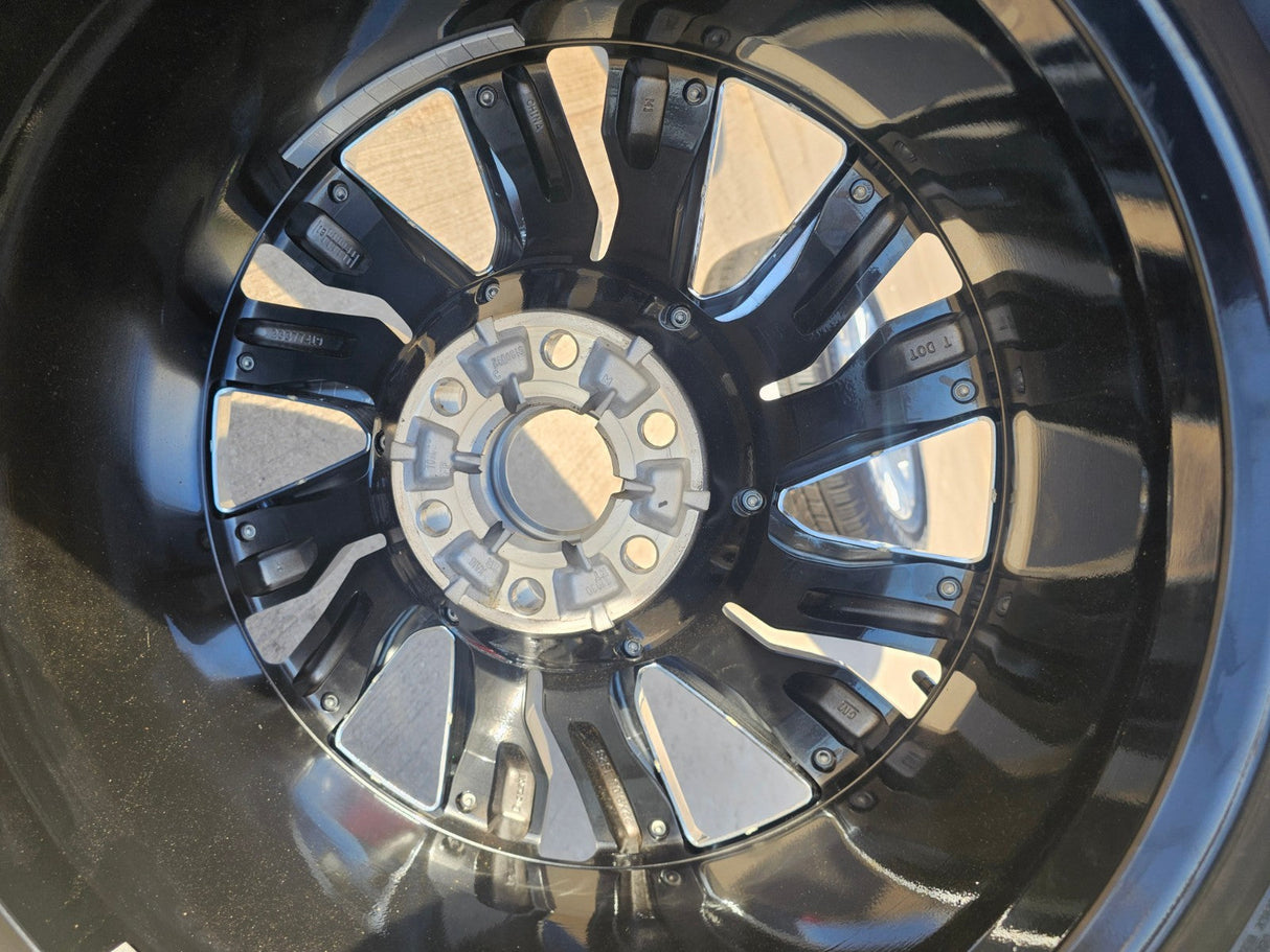 22" Chevy Silverado 1500 Tahoe Suburban OEM 5907 5901 spare wheel rim Texas Truck Tire