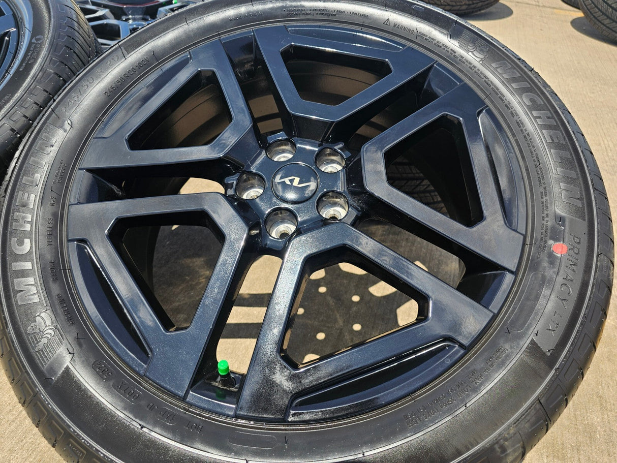 20" Kia Telluride Prestige X-PRO OEM wheels rims 74721 Sedona 2024 2025 2026 NEW Texas Truck Tire